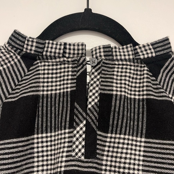 Loft Longsleeve Checkered Print Top - Picture 6 of 8